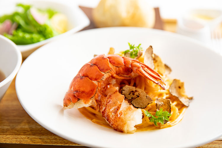 オマール海老とトリュフのパスタ